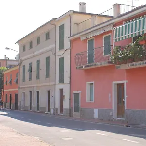 casa-caterina-levanto.hotelitalianriviera.com/